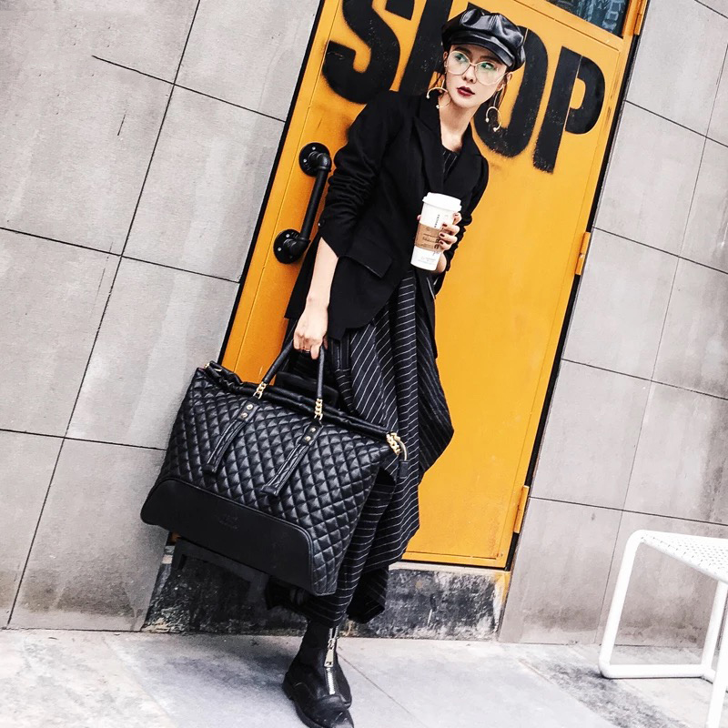 Супермодный чемодан-тележка из – обзор и цена Luxury Bags Consignment