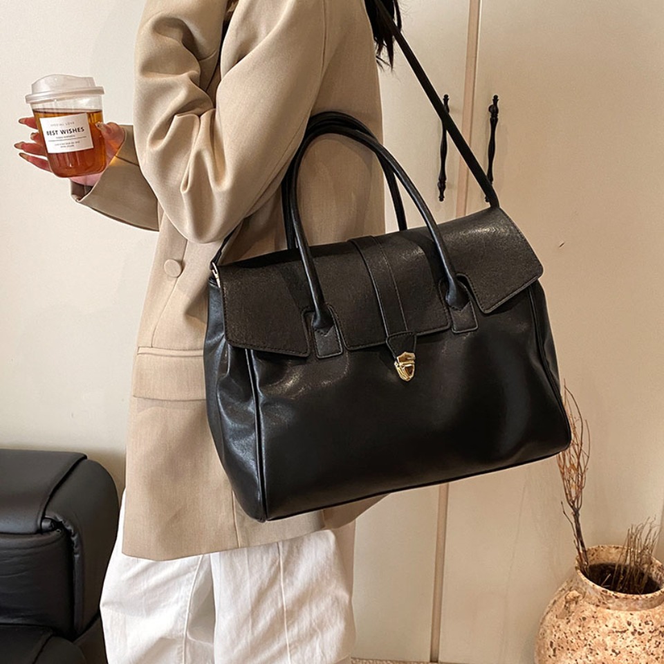 Роскошные женские сумки через  – обзор и цена Luxury Bags Storage